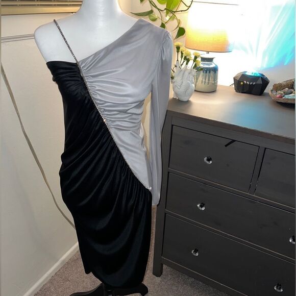 Gorgeous vintage 80’s Wayne diamond dress - Picture 2 of 10